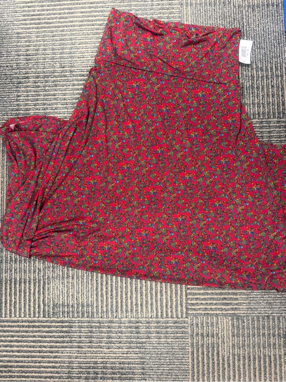 NWT LuLaRoe Cranberry Feather Paisley Maxi Skirt Sz Medium